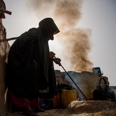 As harsh winter weather approaches, ActionAid Afghanistan is providing families with cash assistance, to purchase food and heating equipment.